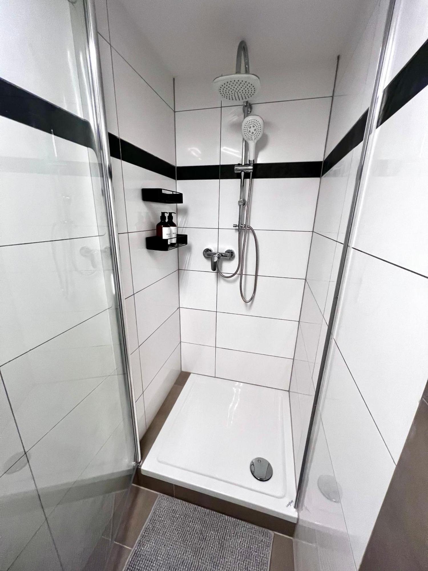 Main Cozy Casa Am Ringpark Free Parking Apartment Wurzburg Ngoại thất bức ảnh